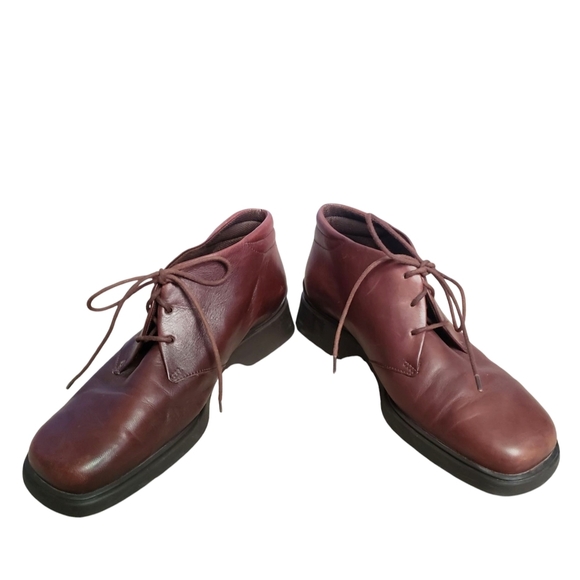 Easy Spirit Ankle Shoe Womens 8 Brown Boot Anti Gravity Leather Lace-Up Bootie - Picture 3 of 8